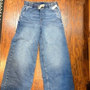 Gap Casual Blue Wide-Leg Jeans. NWT $79.99 Size: Medium